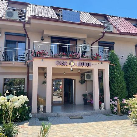 فندق Ametist Casa Leului Năvodari المظهر الخارجي الصورة