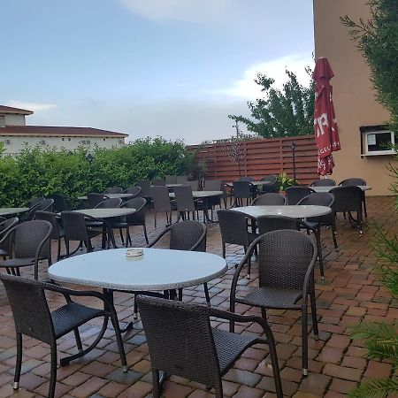فندق Ametist Casa Leului Năvodari المظهر الخارجي الصورة