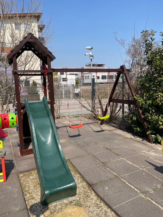 فندق Ametist Casa Leului Năvodari المظهر الخارجي الصورة
