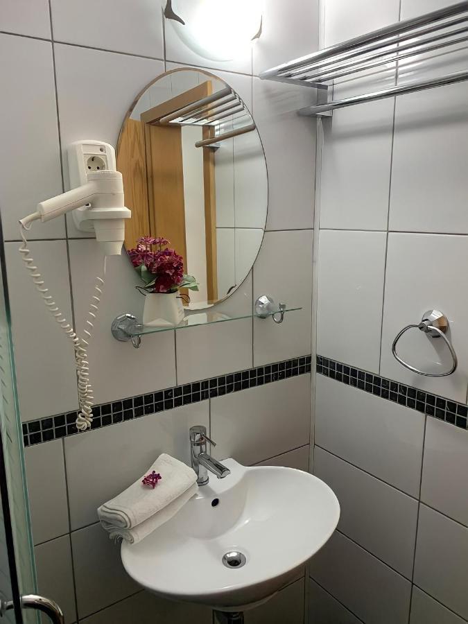 فندق Ametist Casa Leului Năvodari المظهر الخارجي الصورة