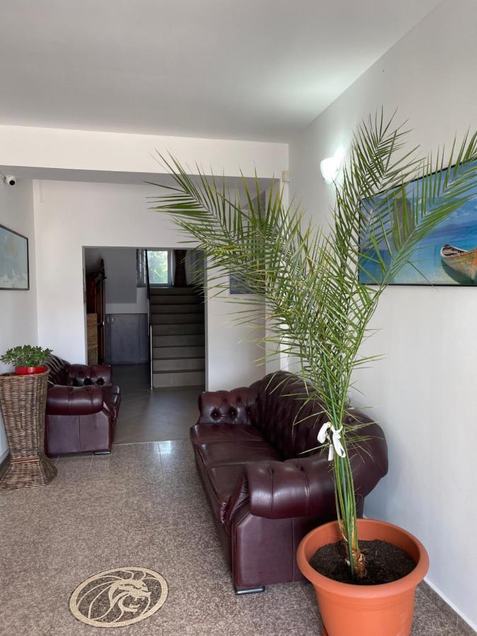 فندق Ametist Casa Leului Năvodari المظهر الخارجي الصورة